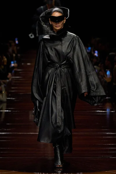 Look 40